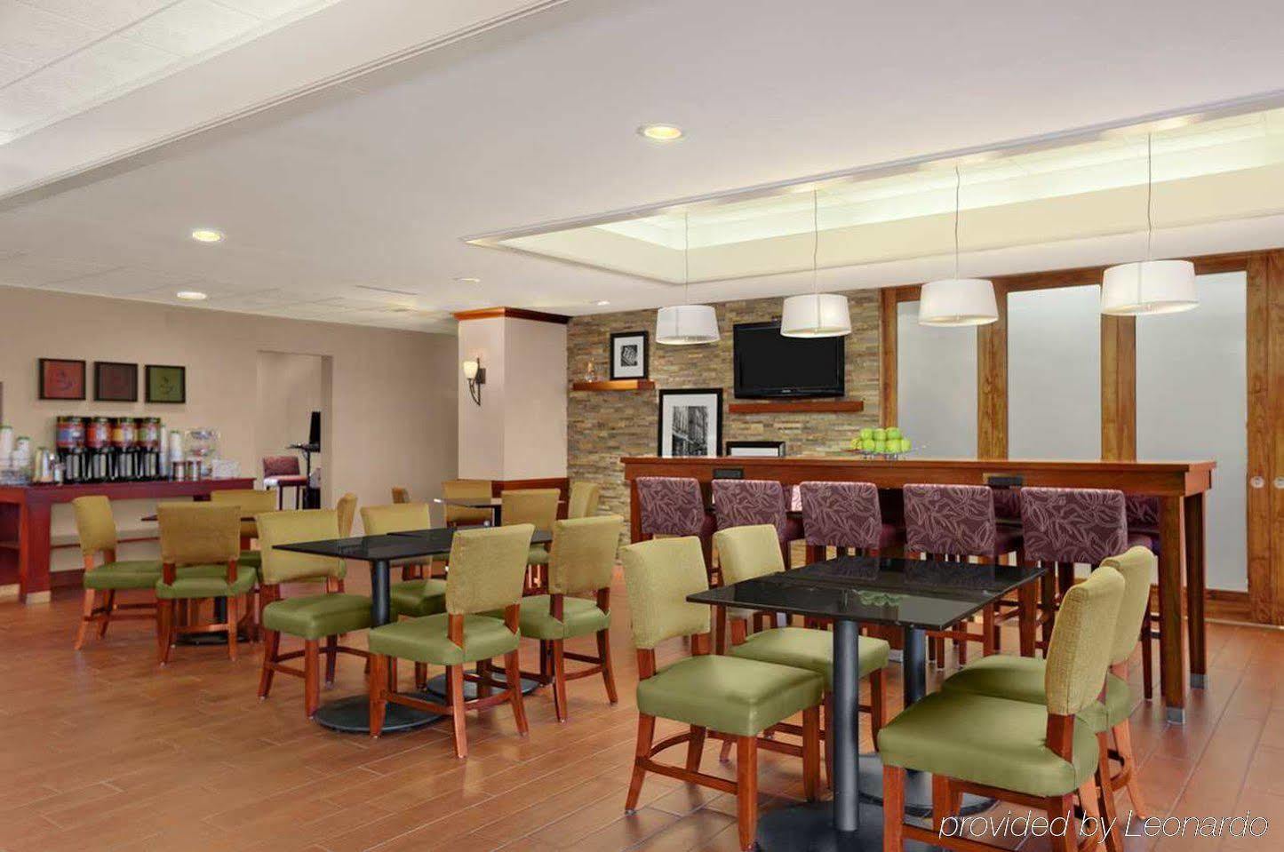 Hotel Hampton 3*