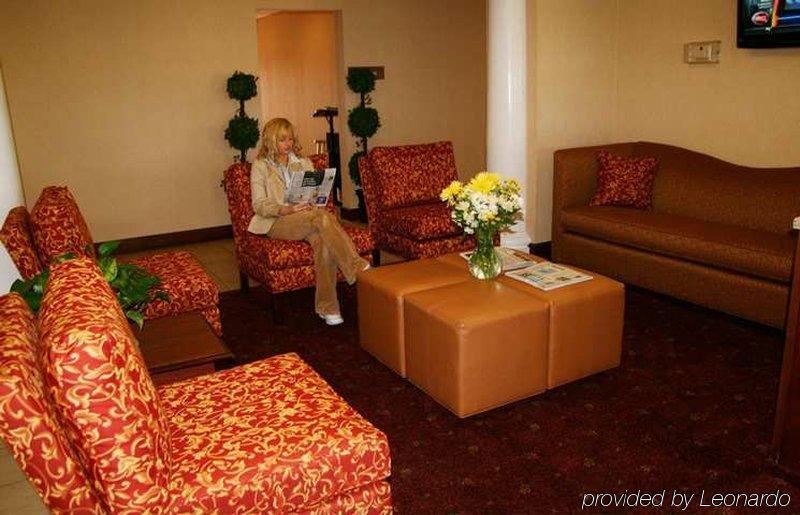 Hampton Hotel